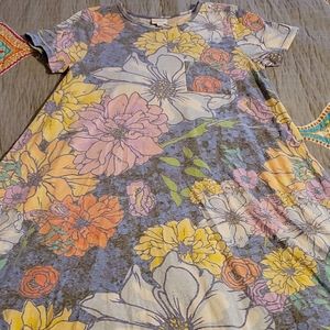 Lularoe Carly size M
